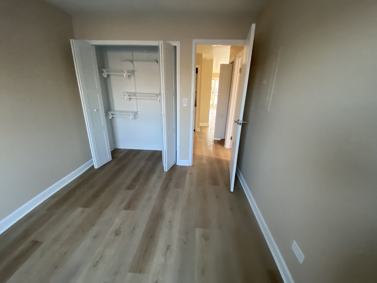 17 Parkside Court #7, Vernon Hills, IL 60061