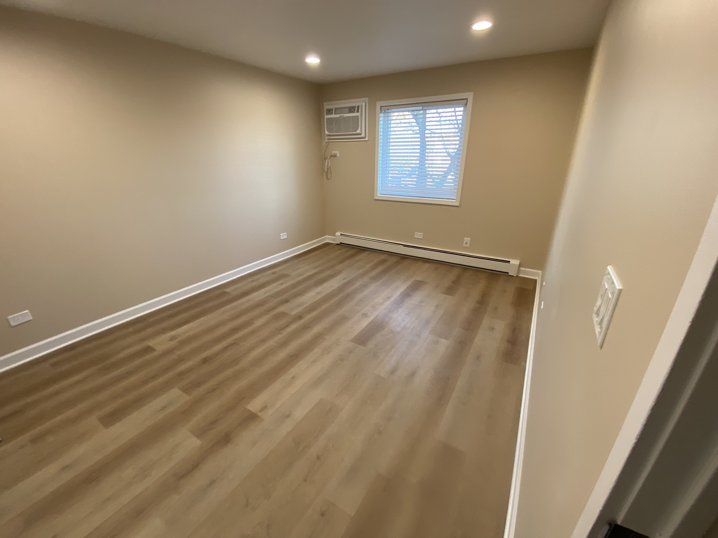 17 Parkside Court #7, Vernon Hills, IL 60061