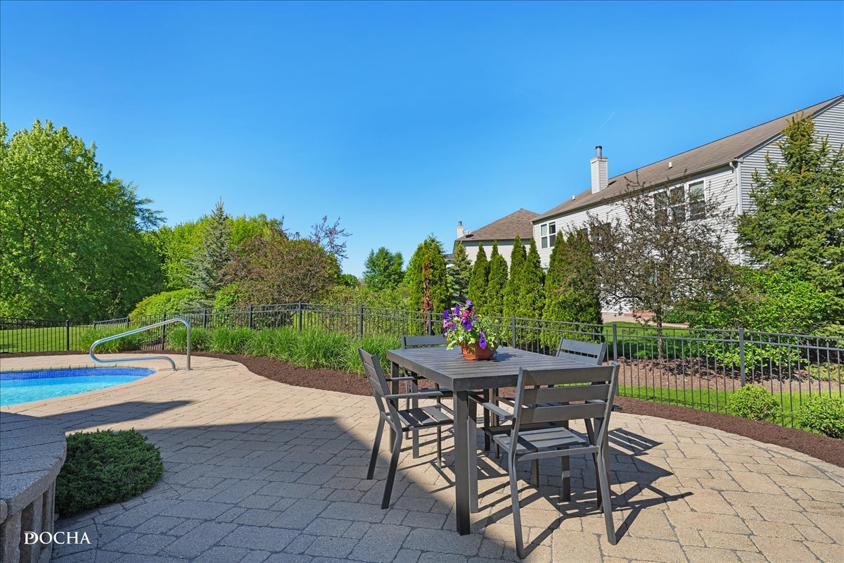 25004 W Prairie Grove Drive, Plainfield, IL 60585