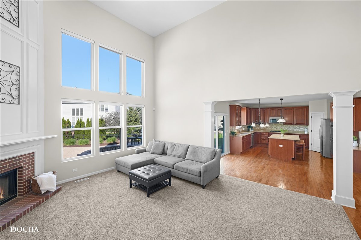 25004 W Prairie Grove Drive, Plainfield, IL 60585