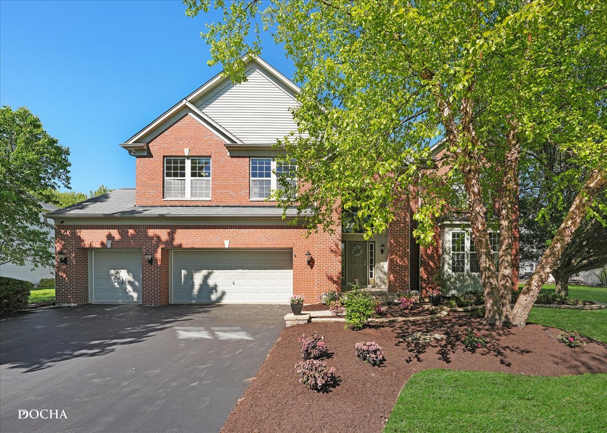 25004 W Prairie Grove Drive, Plainfield, IL 60585