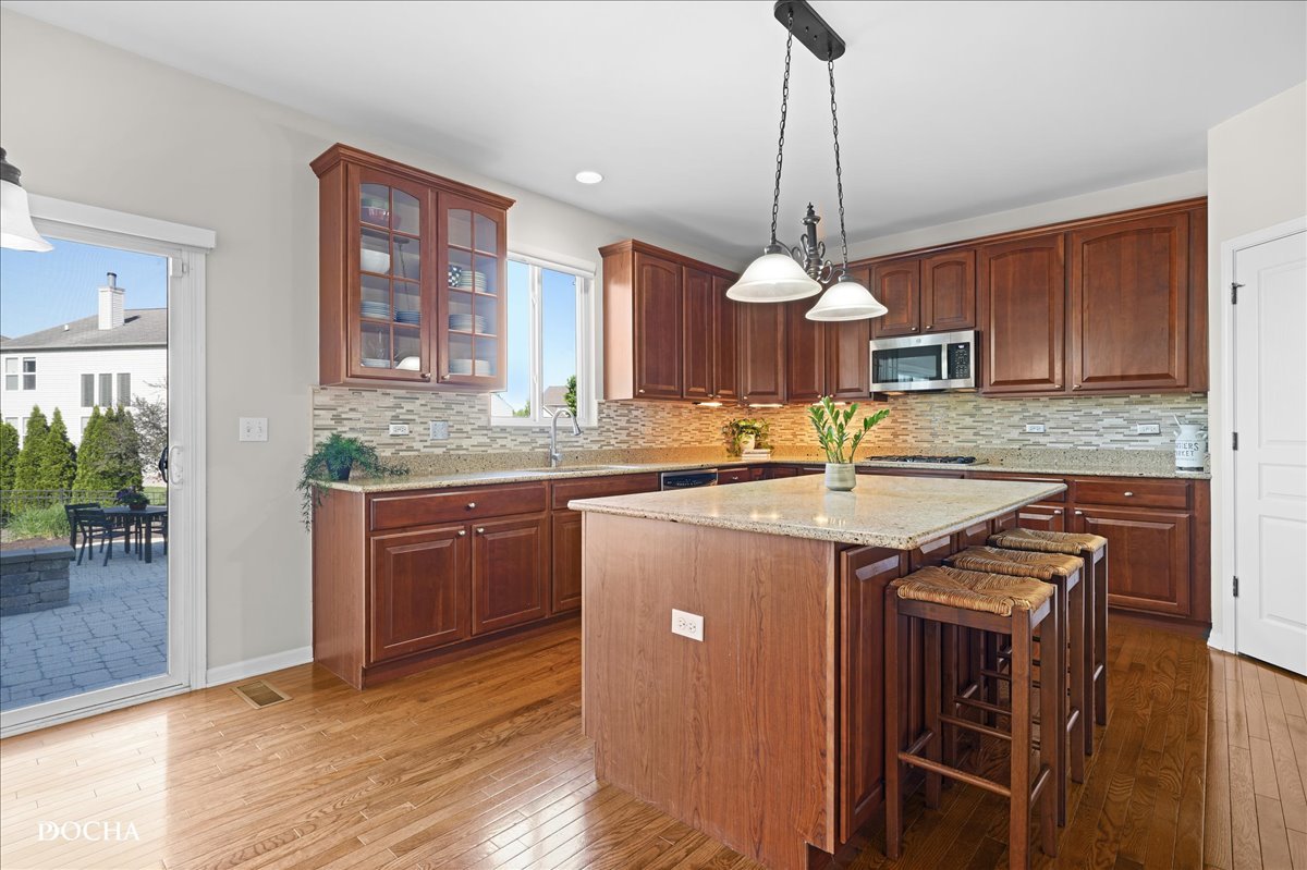 25004 W Prairie Grove Drive, Plainfield, IL 60585