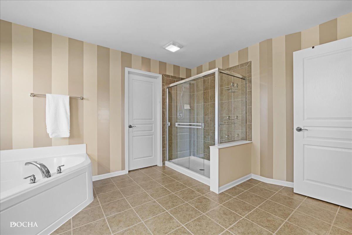 25004 W Prairie Grove Drive, Plainfield, IL 60585