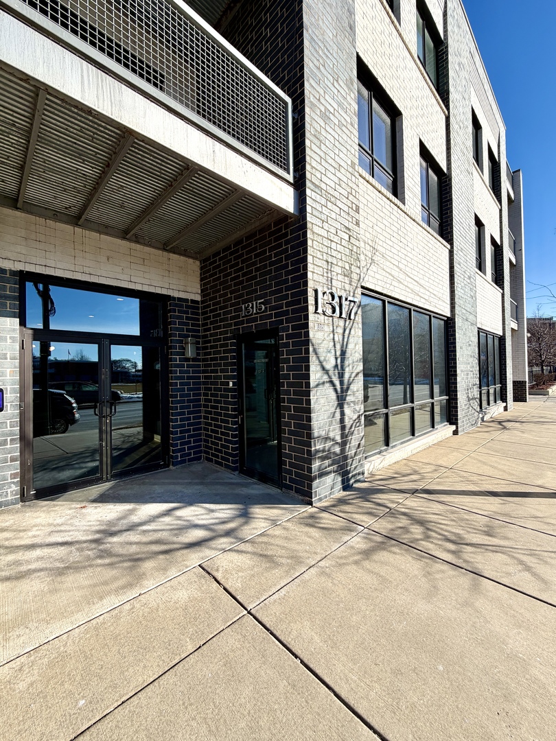 1315 N Larrabee Street, Chicago, IL 60610