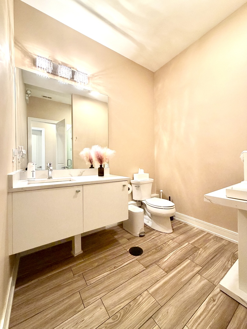 1315 N Larrabee Street, Chicago, IL 60610