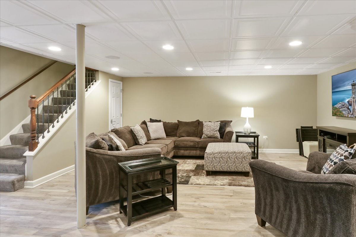 519 Litchfield Lane, Bartlett, IL 60103