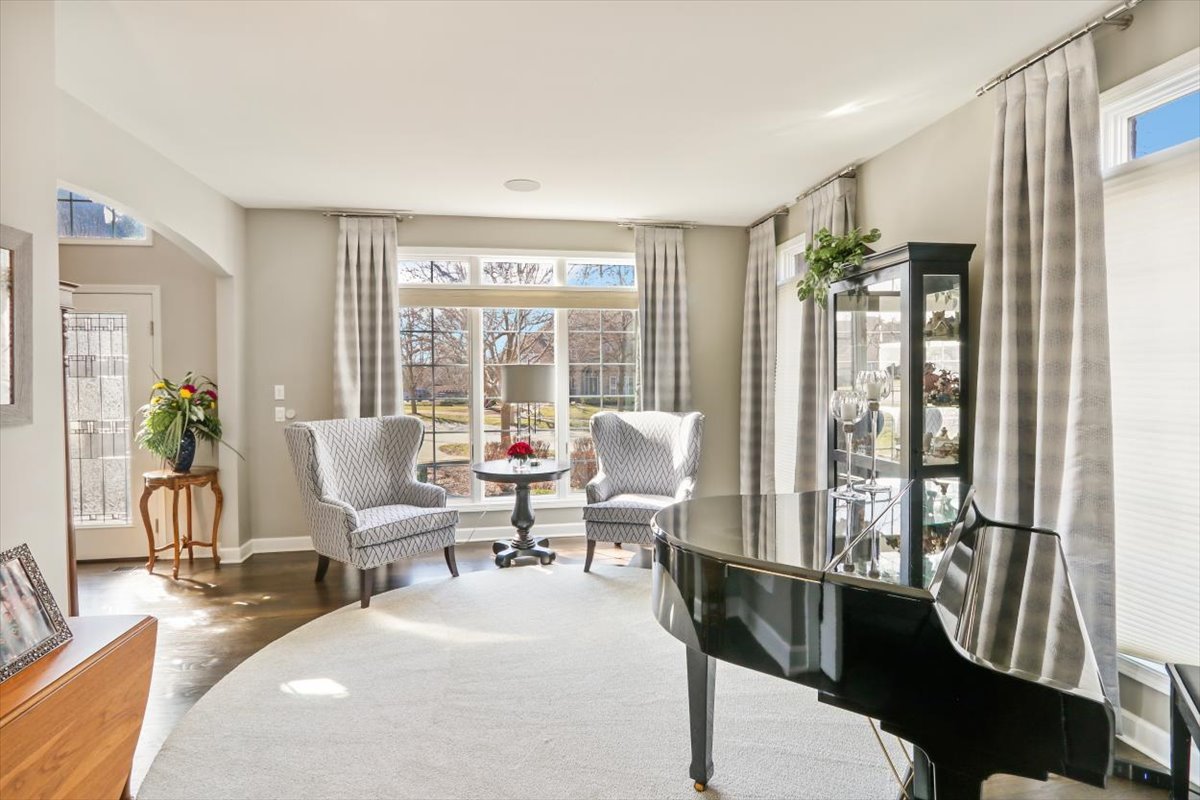 519 Litchfield Lane, Bartlett, IL 60103