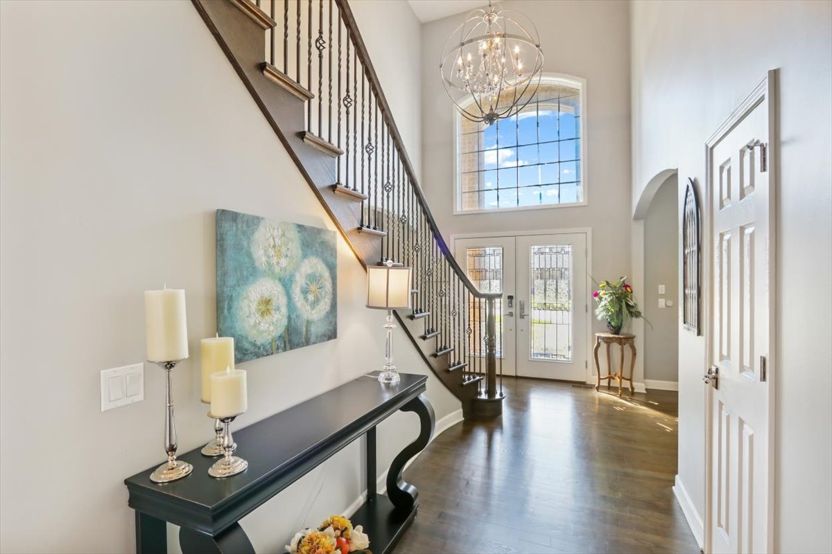 519 Litchfield Lane, Bartlett, IL 60103