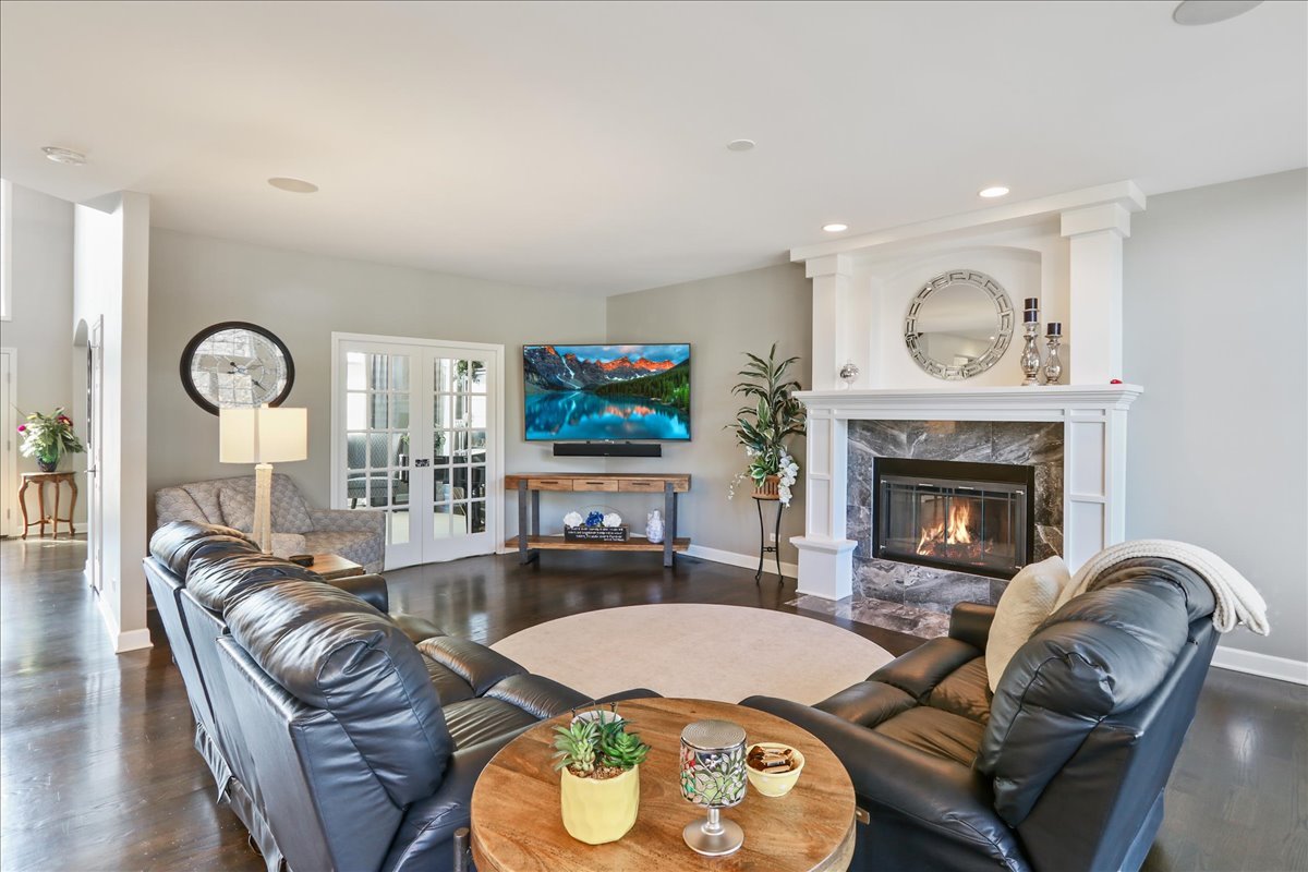 519 Litchfield Lane, Bartlett, IL 60103