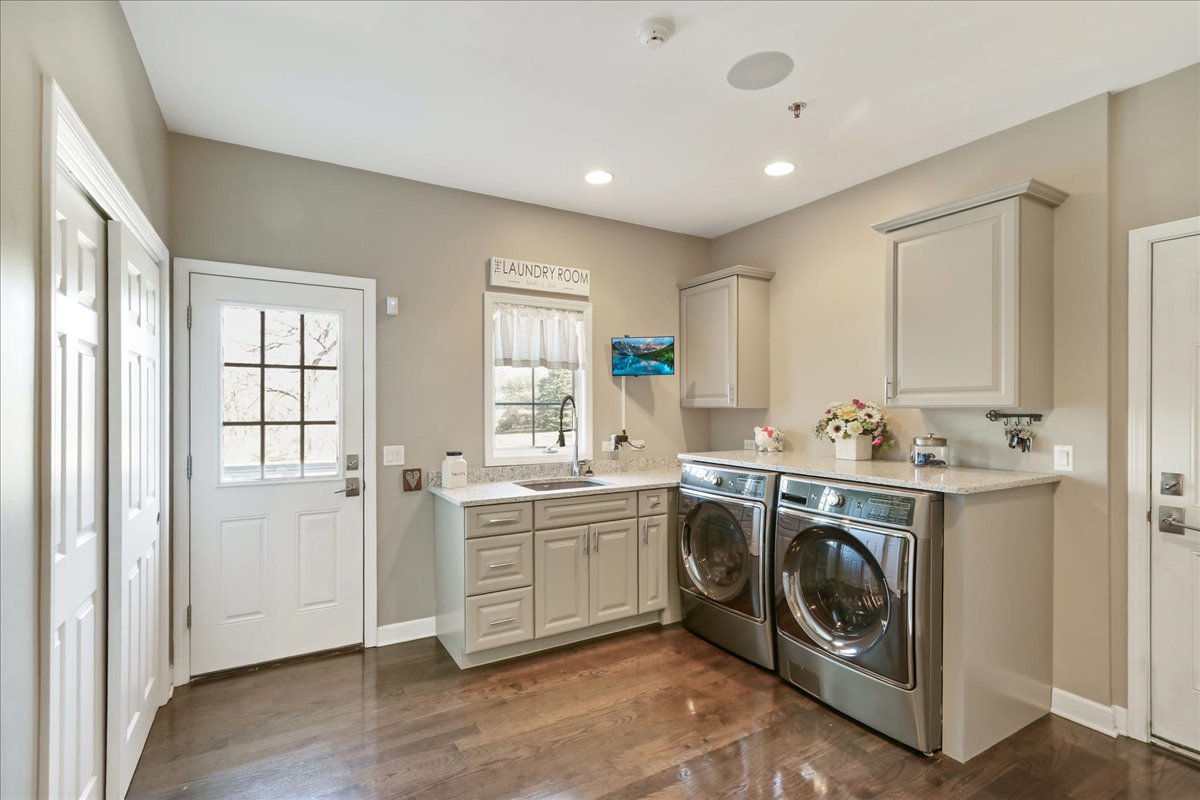 519 Litchfield Lane, Bartlett, IL 60103