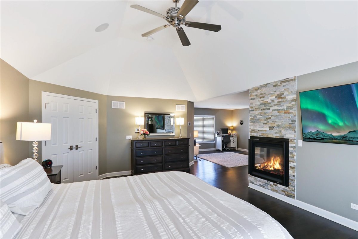 519 Litchfield Lane, Bartlett, IL 60103