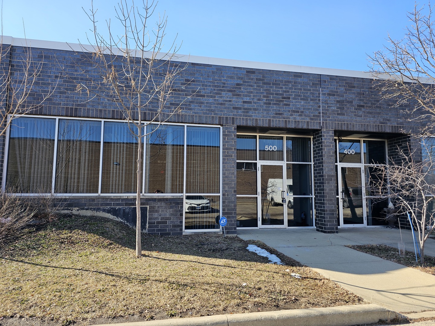 520 QUAIL HOLLOW Drive #500, Wheeling, IL 60090