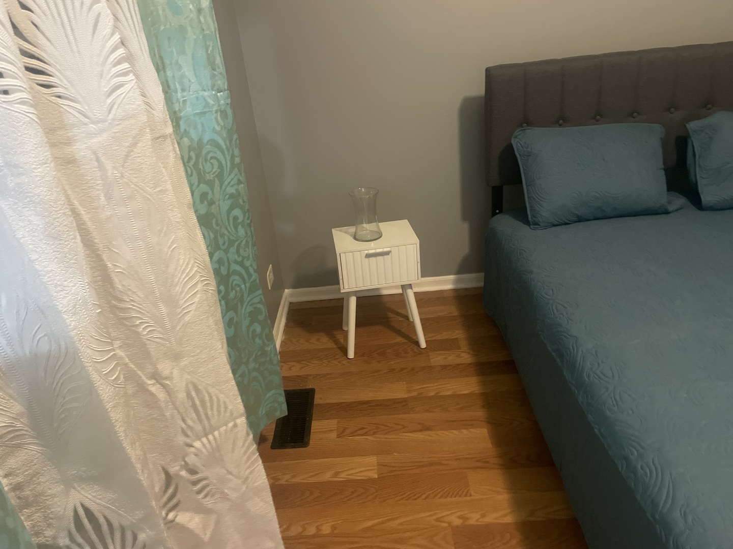 1512 Henry Place, Waukegan, IL 60085