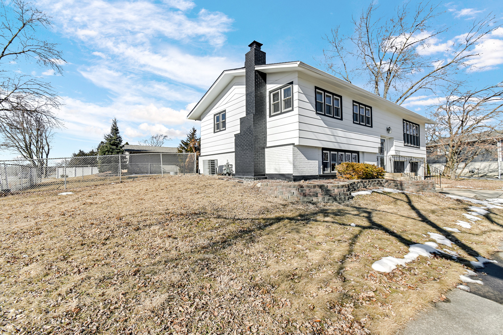 6200 Rob Roy Drive, Oak Forest, IL 60452