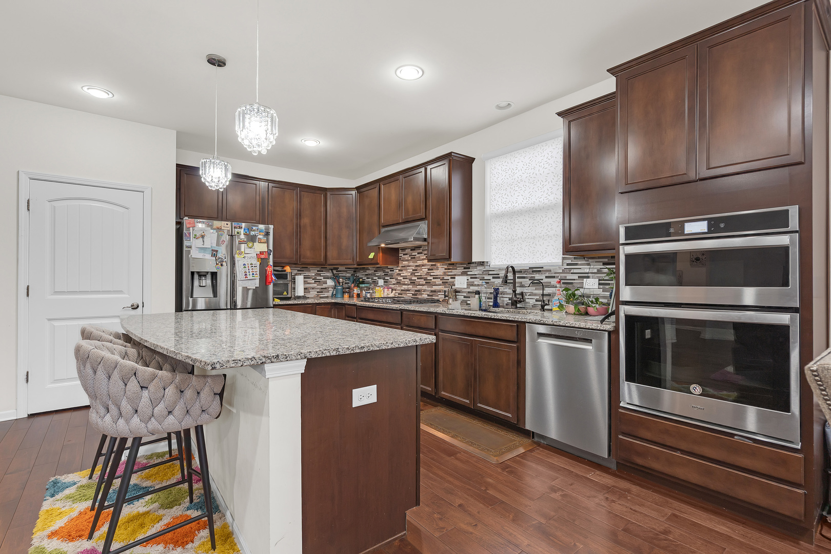 61 Pacific Avenue, Hawthorn Woods, IL 60047