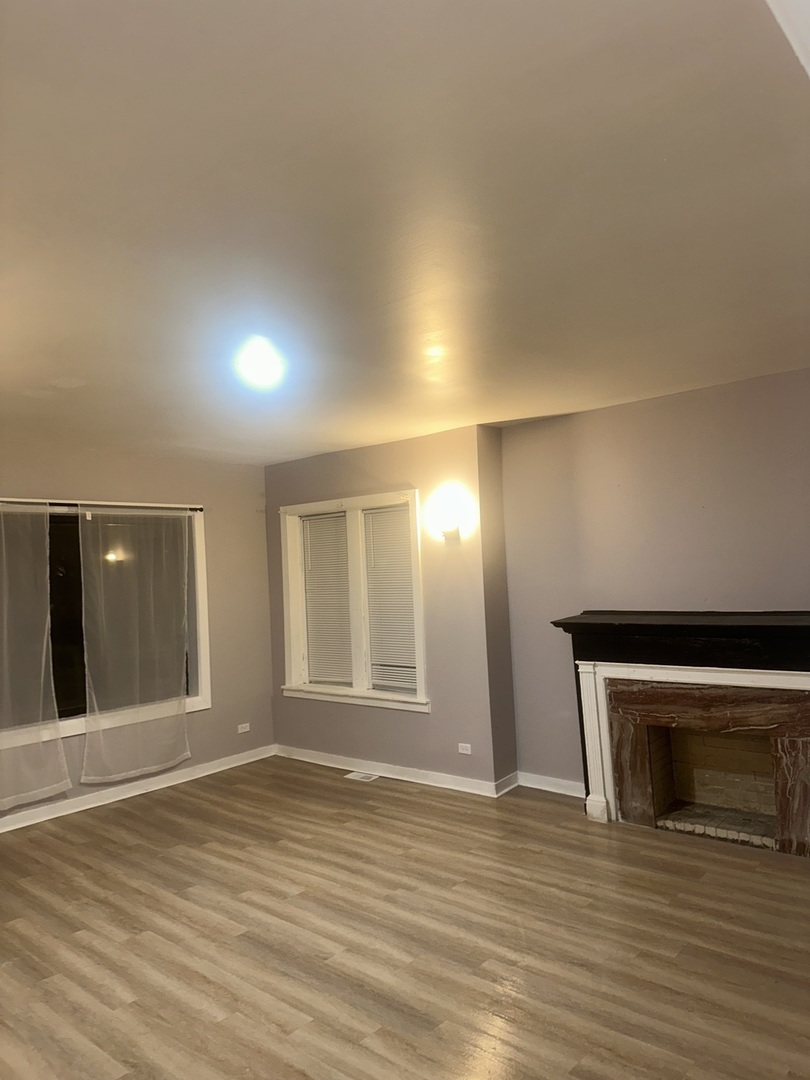 8017 S Saint Lawrence Avenue #1, Chicago, IL 60619