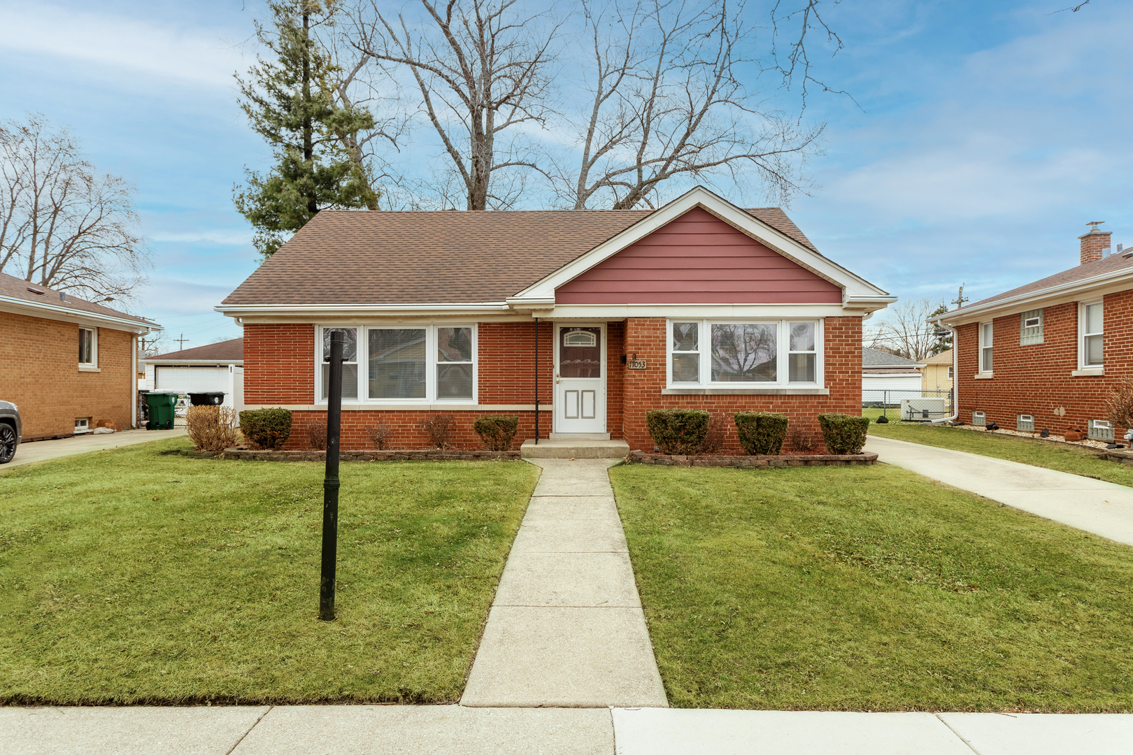 11053 Mandel Avenue, Westchester, IL 60154