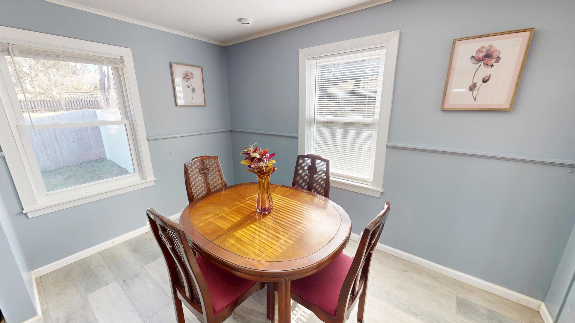 176 E Grand Avenue, Fox Lake, IL 60020