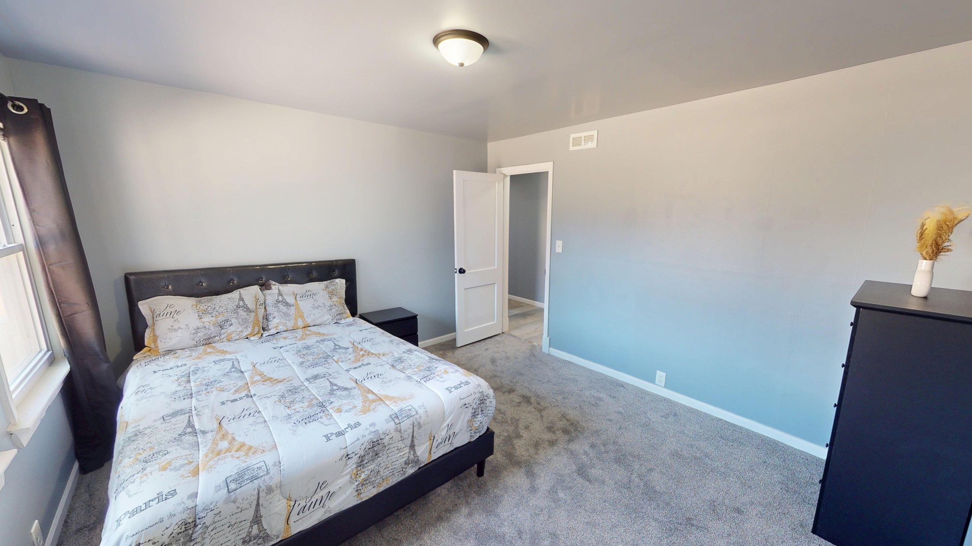 176 E Grand Avenue, Fox Lake, IL 60020