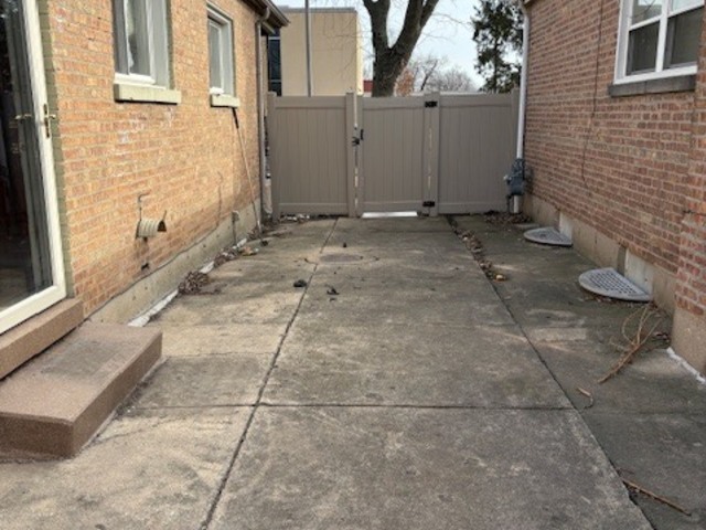 12816 S Laflin Street, Calumet Park, IL 60827