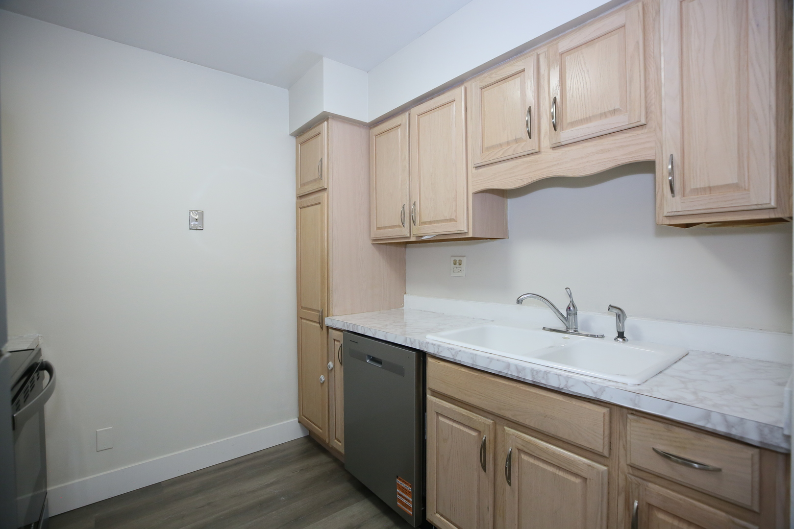 832 E OLD WILLOW Road #105, Prospect Heights, IL 60070