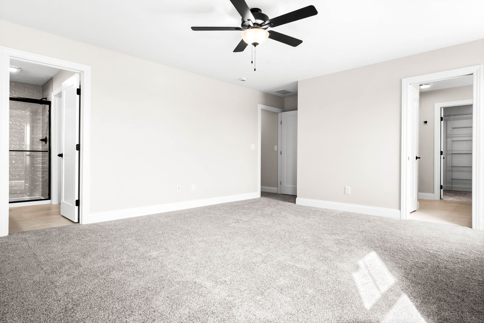 5211 Castlebar Drive, Bloomington, IL 61705