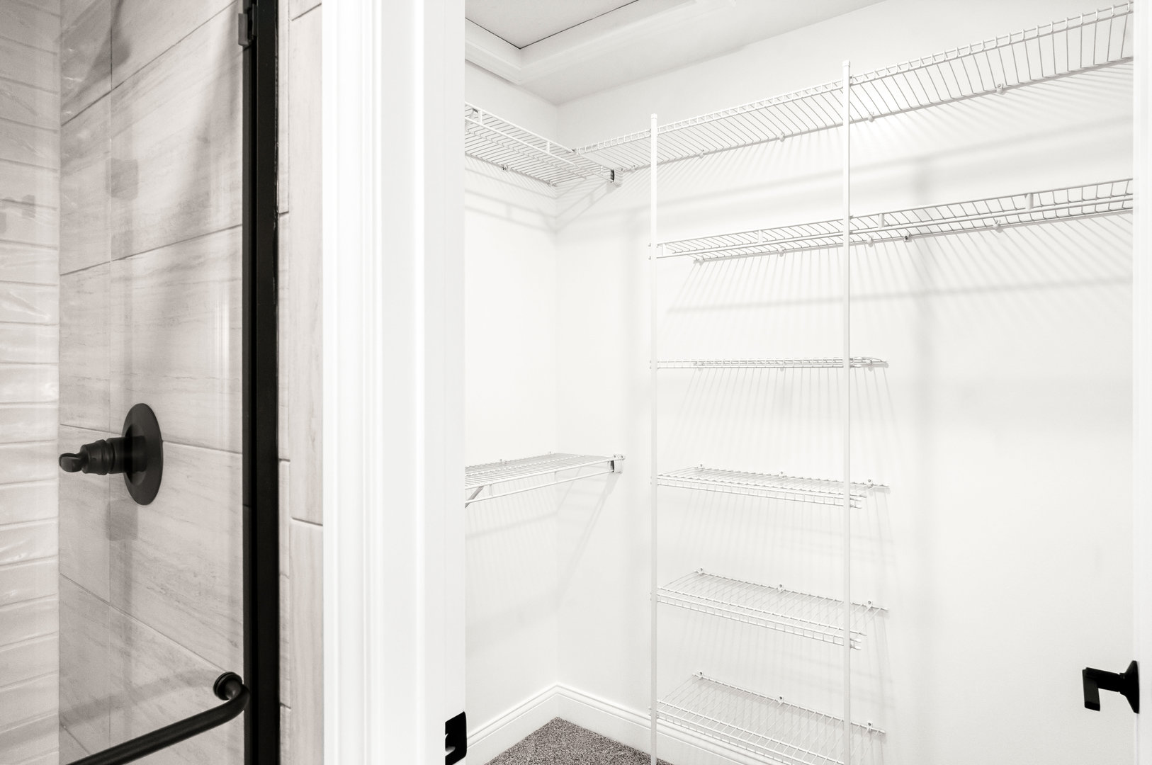 5211 Castlebar Drive, Bloomington, IL 61705