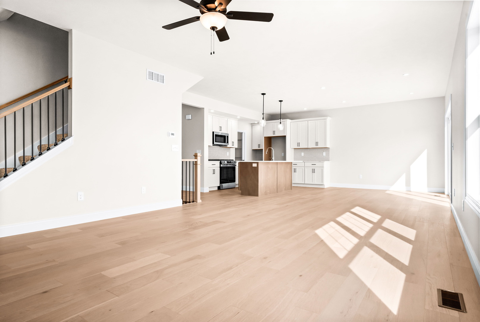 5211 Castlebar Drive, Bloomington, IL 61705