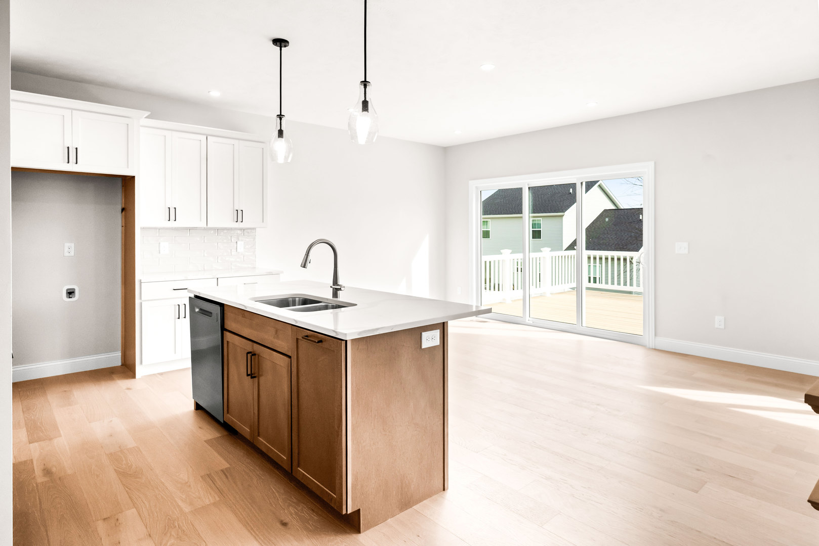 5211 Castlebar Drive, Bloomington, IL 61705