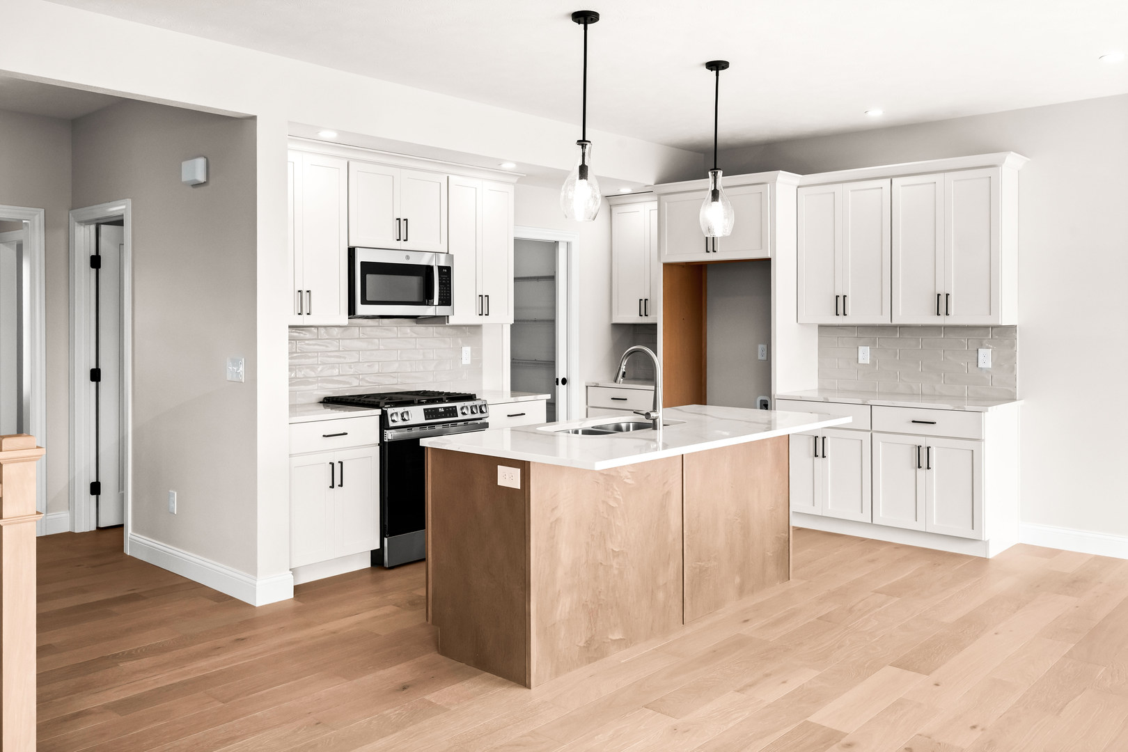 5211 Castlebar Drive, Bloomington, IL 61705