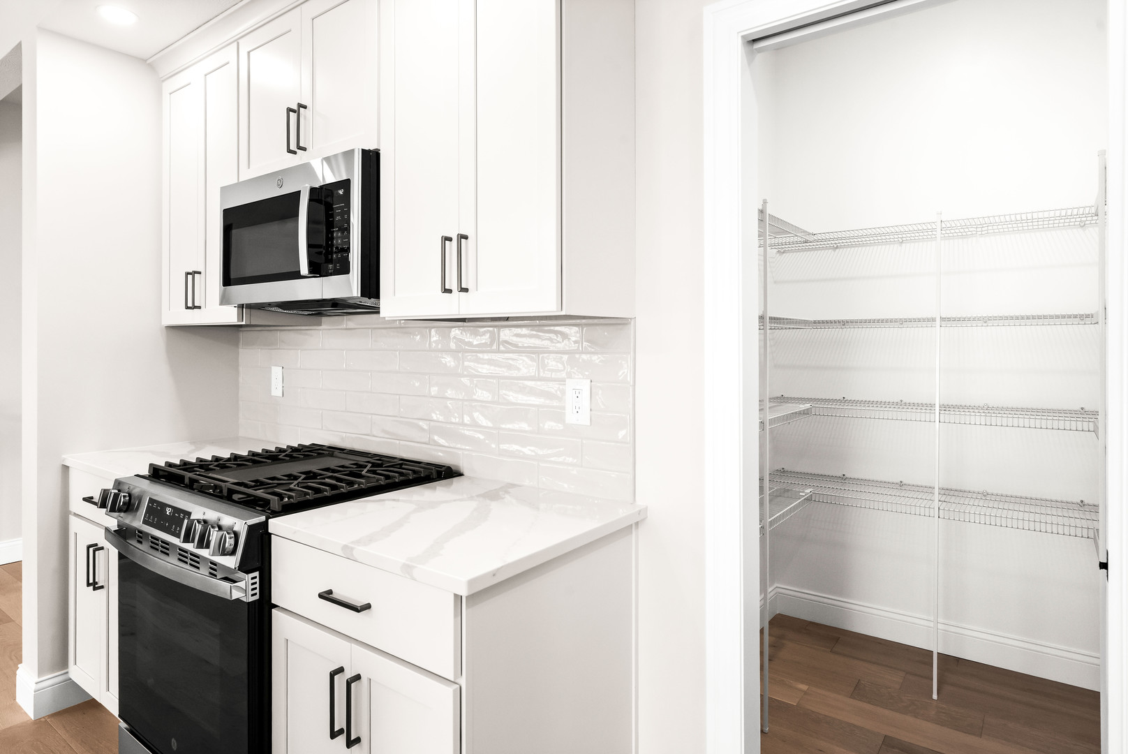 5211 Castlebar Drive, Bloomington, IL 61705