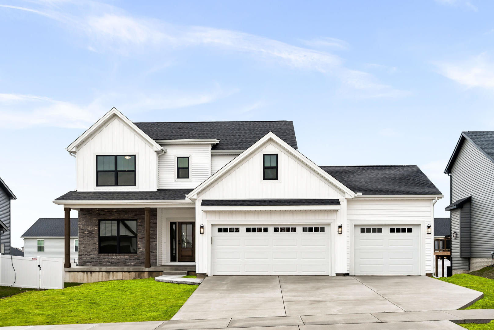 5211 Castlebar Drive, Bloomington, IL 61705