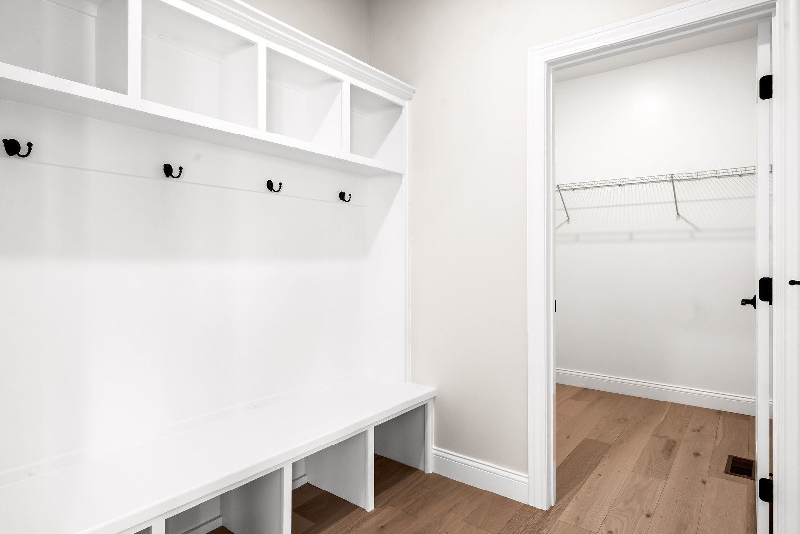 5211 Castlebar Drive, Bloomington, IL 61705