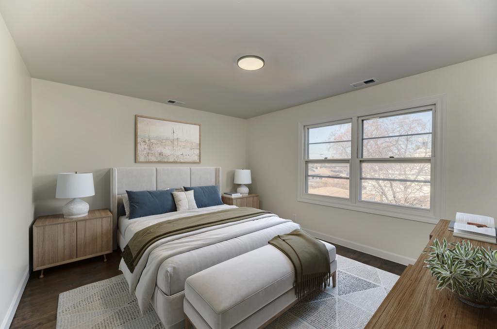 6218 W Foster Avenue, Chicago, IL 60630