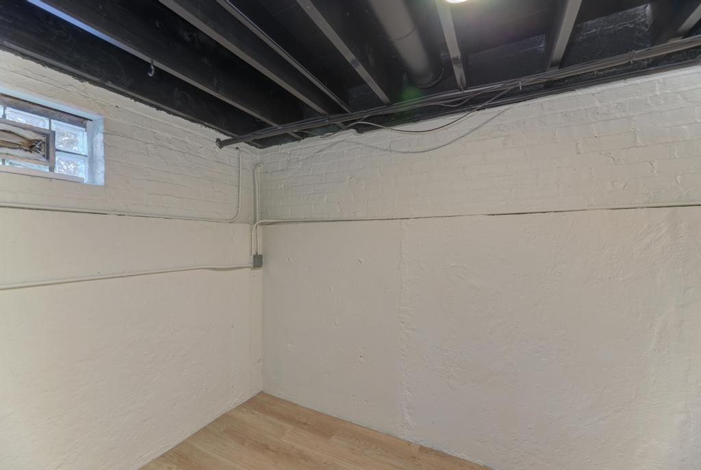 6218 W Foster Avenue, Chicago, IL 60630