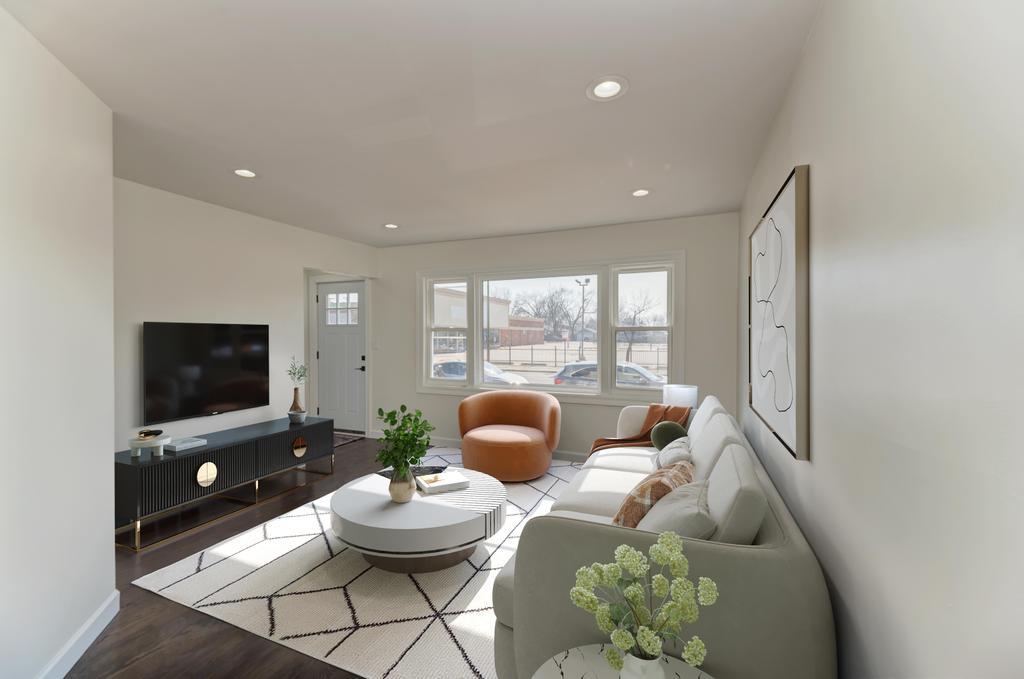 6218 W Foster Avenue, Chicago, IL 60630