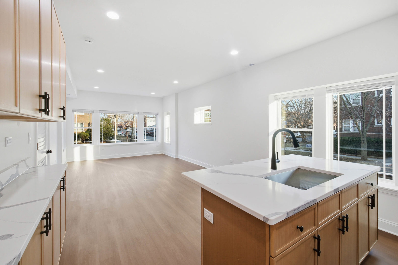 1942 Elmwood Avenue #2F, Berwyn, IL 60402