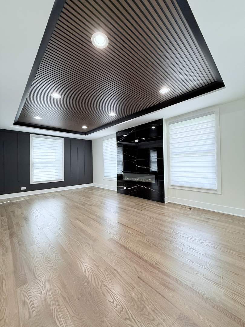 1581 Groton Lane, Wheaton, IL 60189