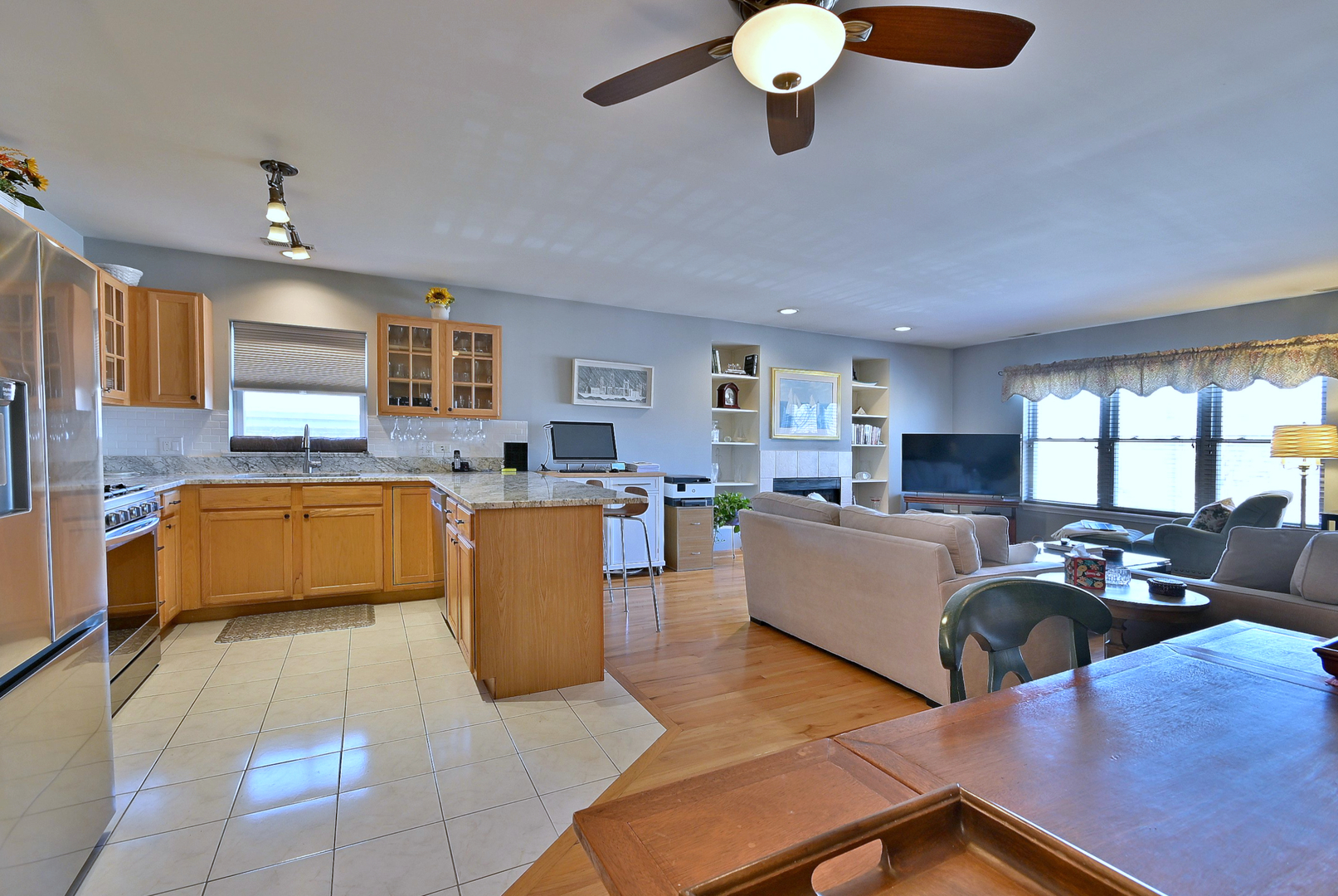 5709 W Lawrence Avenue #3W, Chicago, IL 60630