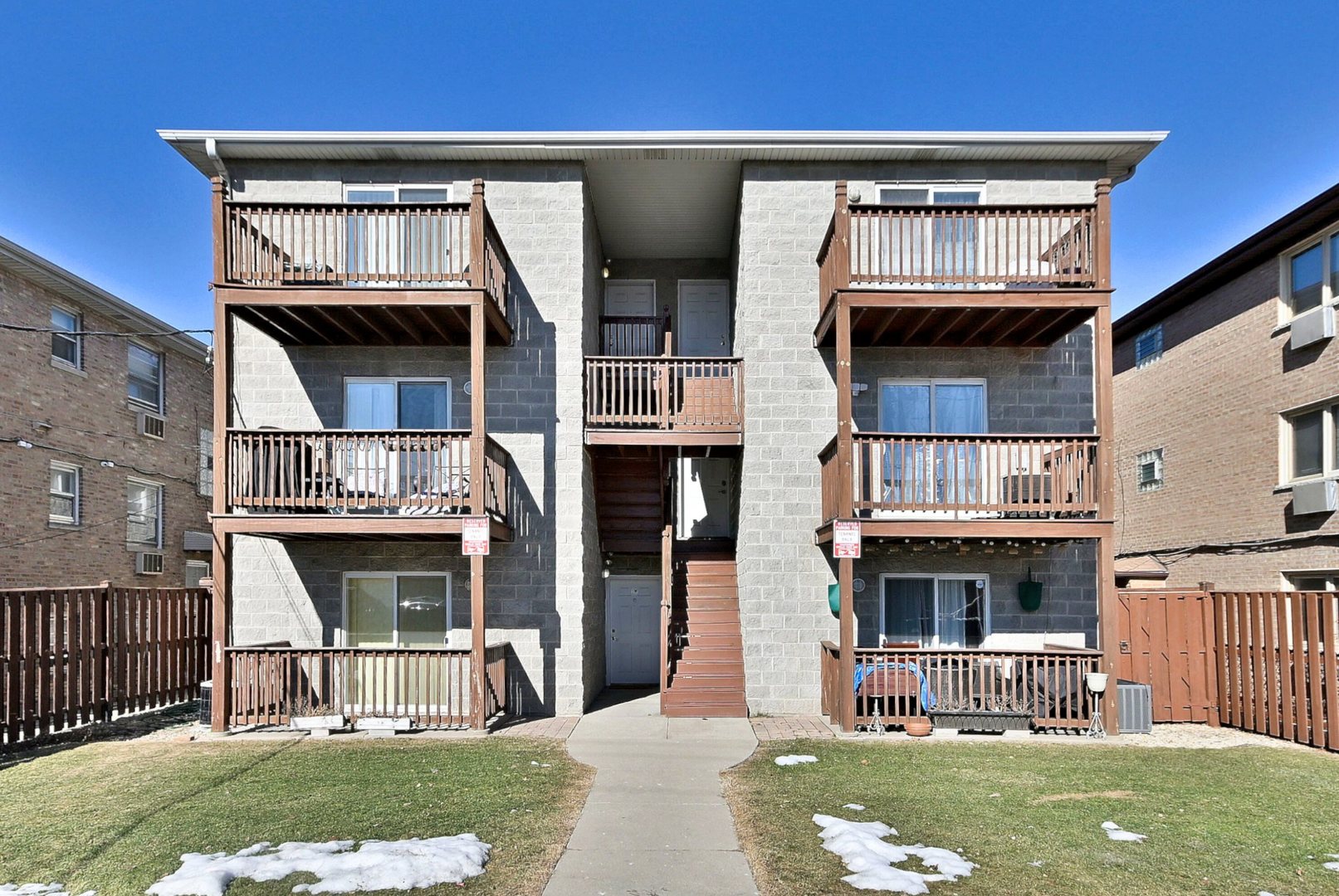 5709 W Lawrence Avenue #3W, Chicago, IL 60630