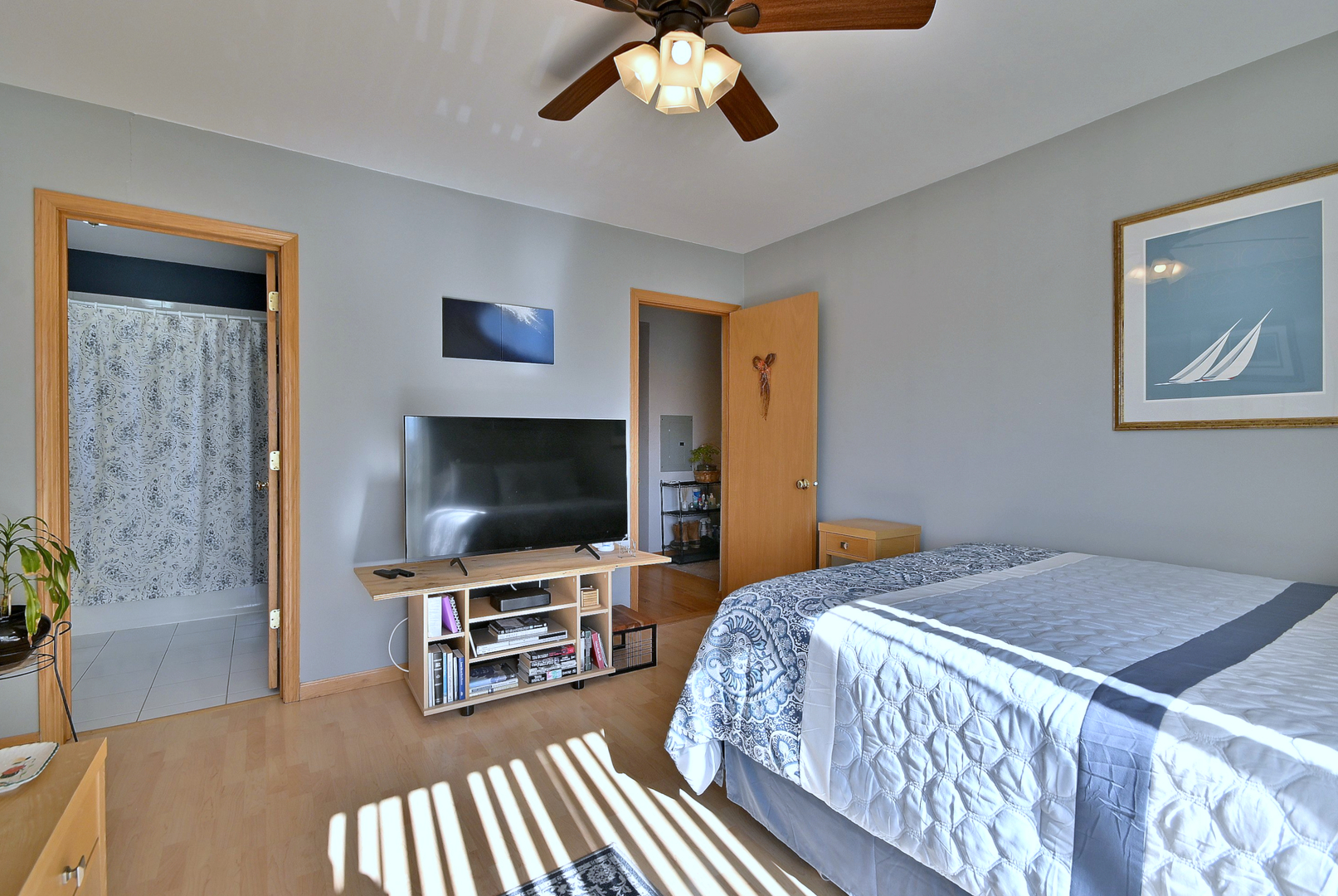 5709 W Lawrence Avenue #3W, Chicago, IL 60630