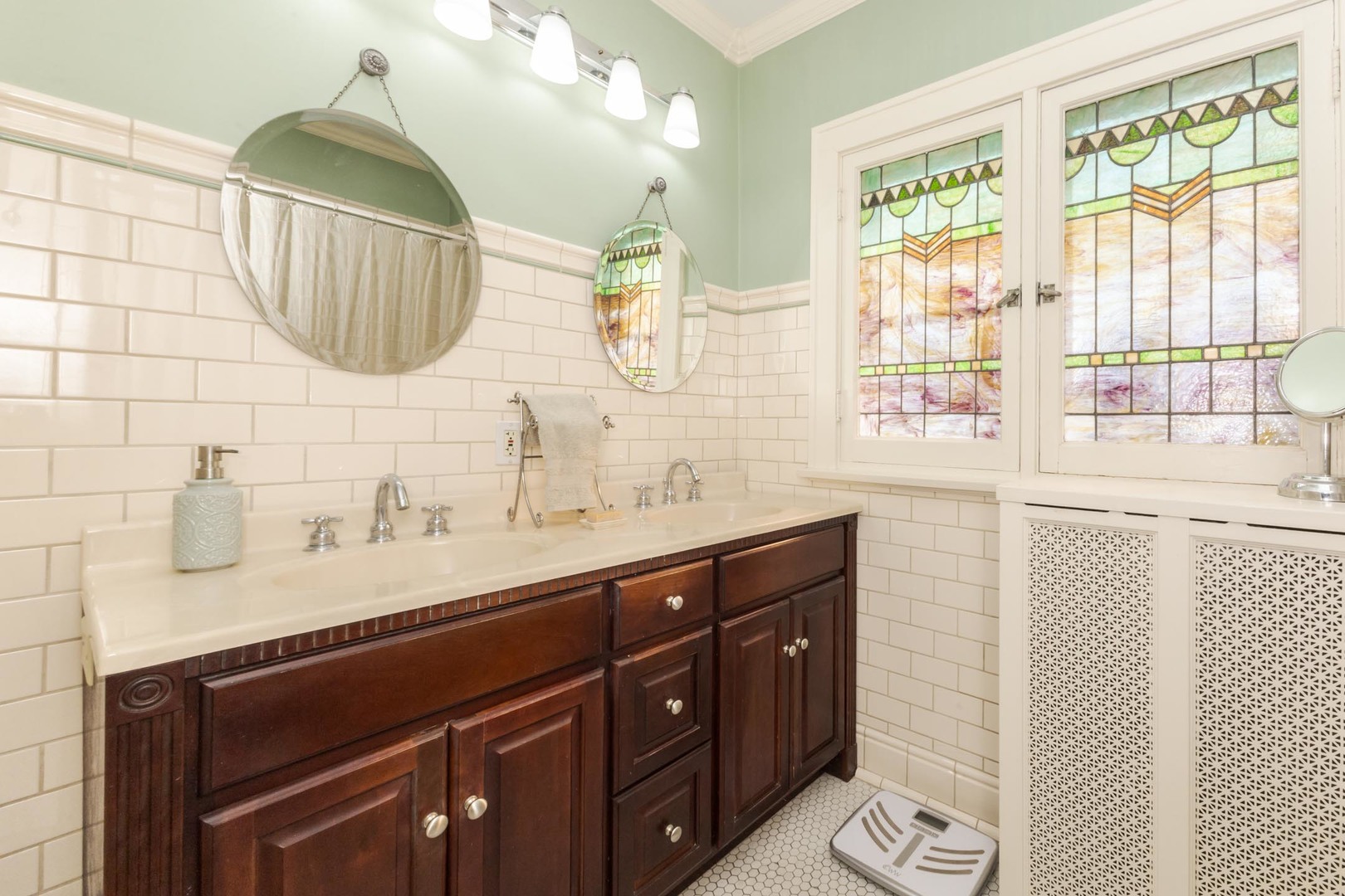 1926 E Oakland Avenue, Bloomington, IL 61701