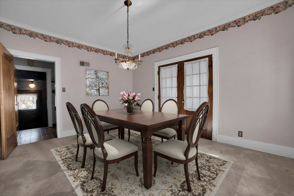 401 S 1st Street, Geneva, IL 60134