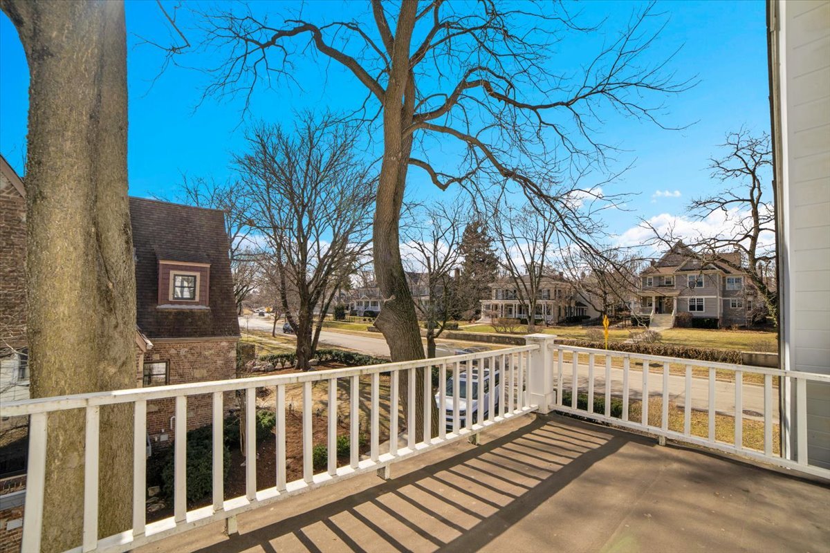 401 S 1st Street, Geneva, IL 60134