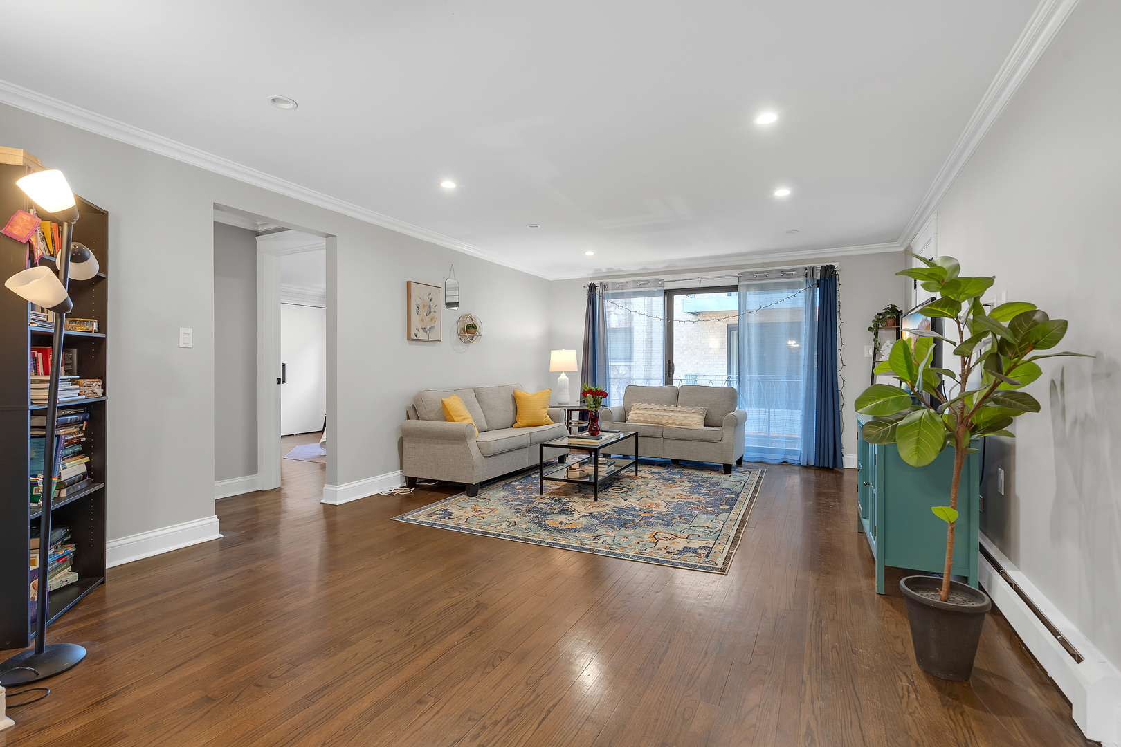 6870 N Northwest Highway #2F, Chicago, IL 60631