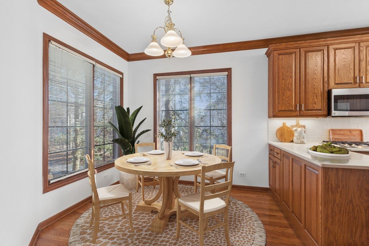 26W011 Klein Creek Drive, Winfield, IL 60190