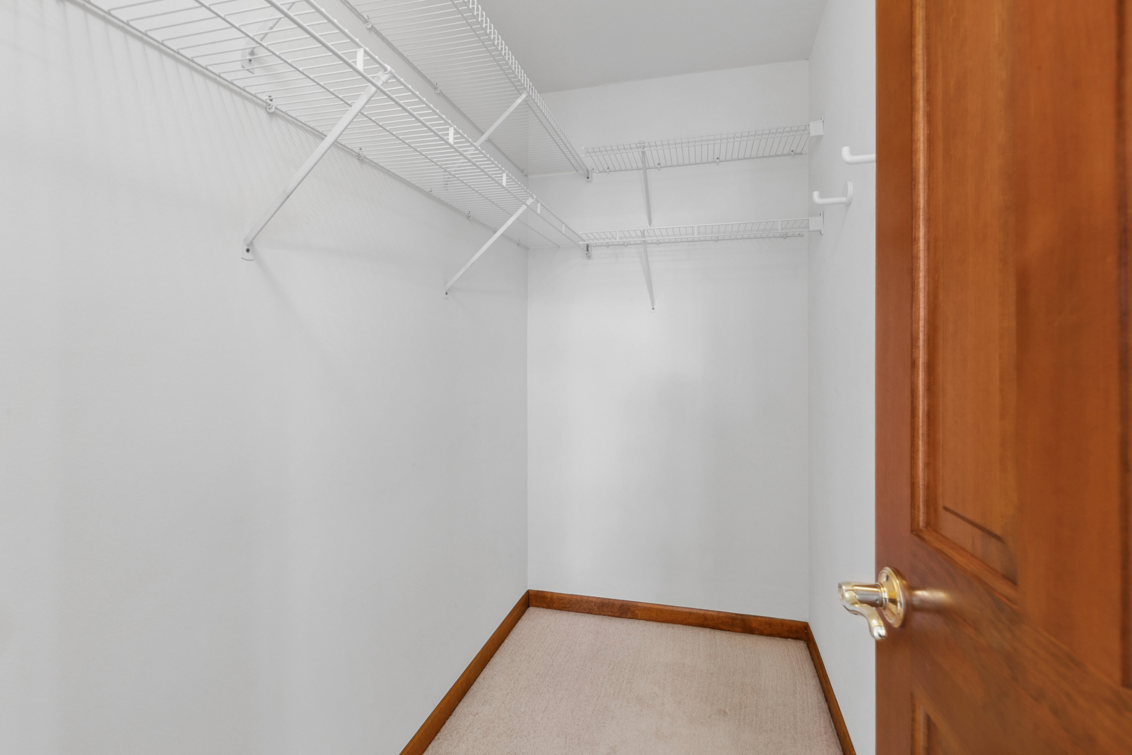 26W011 Klein Creek Drive, Winfield, IL 60190