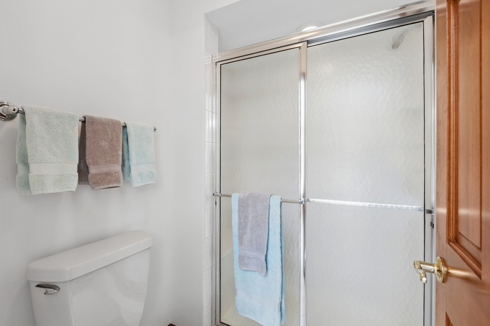 26W011 Klein Creek Drive, Winfield, IL 60190