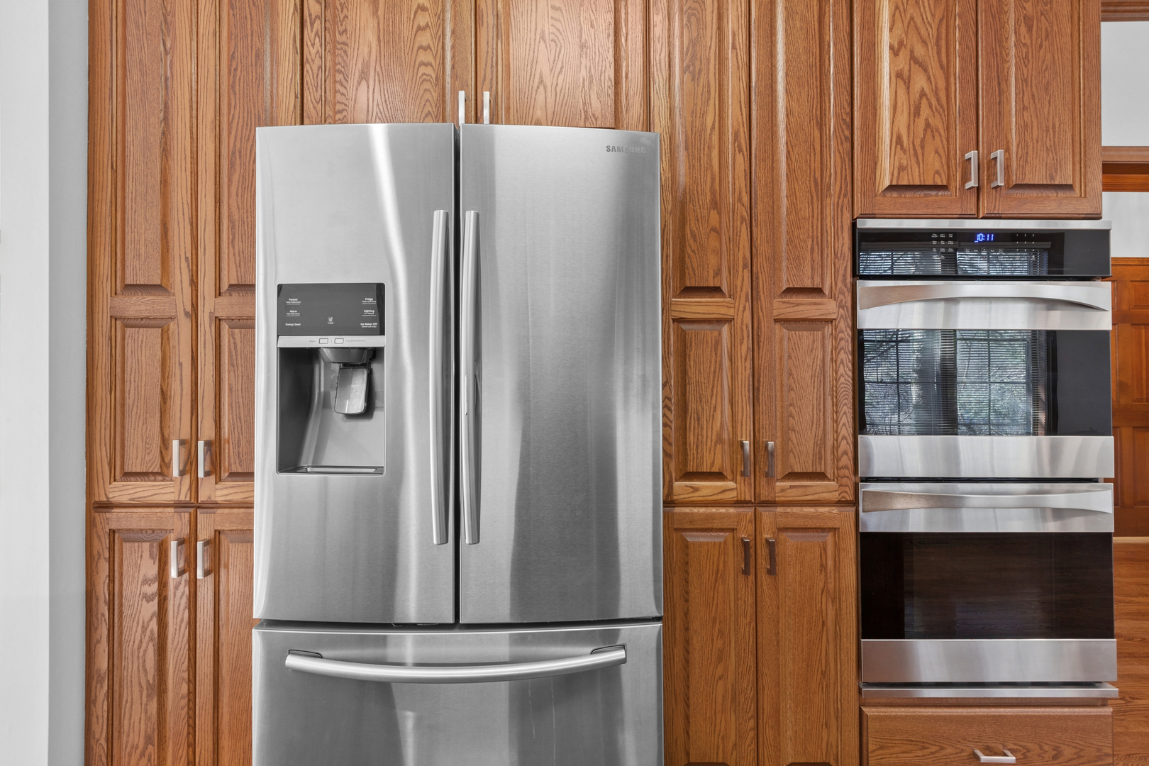 26W011 Klein Creek Drive, Winfield, IL 60190