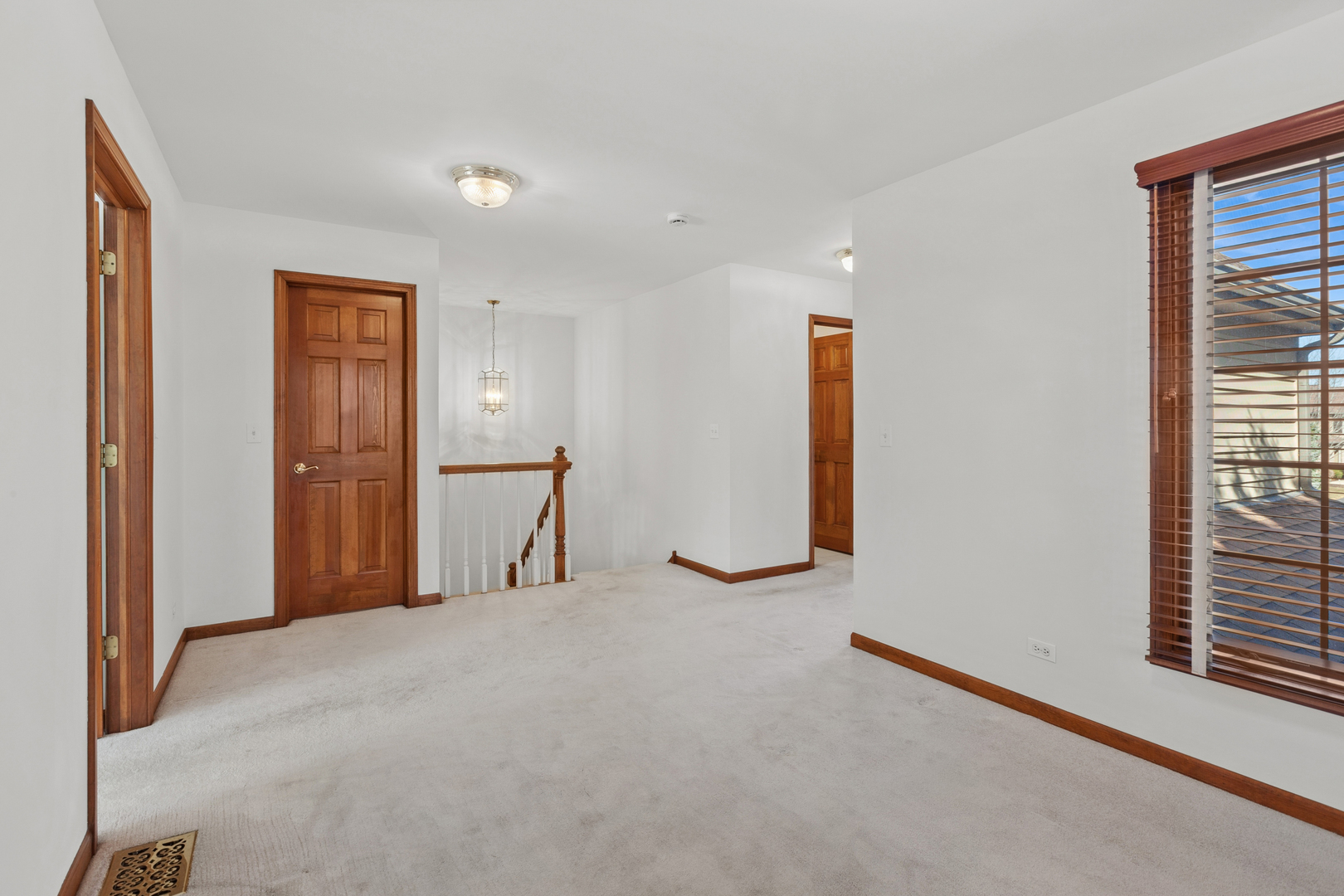 26W011 Klein Creek Drive, Winfield, IL 60190